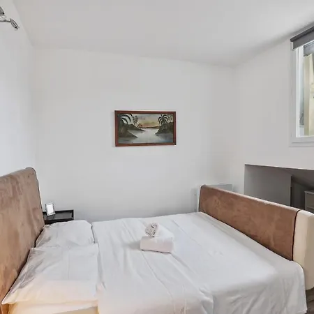 Au Coeur Du Triangle D'or De Apartment Versailles