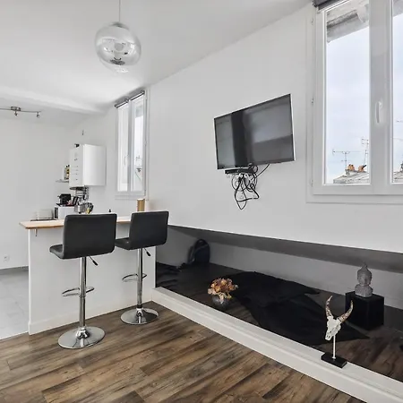 Appartement Au Coeur Du Triangle D'or De Versailles